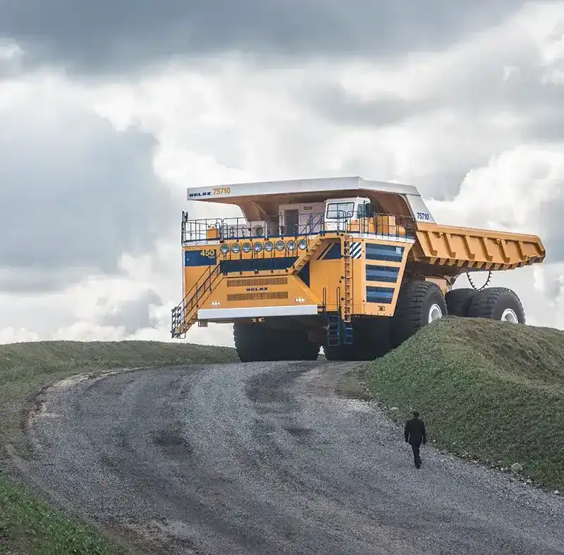 BelAZ 75710 SSC works Repair mining vechile