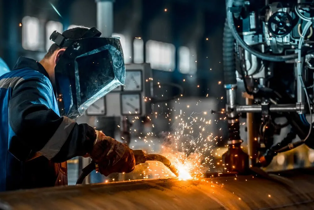 welding adalah precise machine Heacy Equipment Maintanance, Perawatan alat berat ssc works Oil and gas repair fabricate, Tambang indonesia, perbaikan alat berat dan kendaraan tambang indonesia ssc works Manufacture fabricate metalworking precision manufacturing